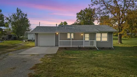 204 E Harrison St, Richland, IA 52585