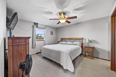 Bedroom - 307 Cottage St NW, Shellsburg, IA 52332 photo 3 of 4