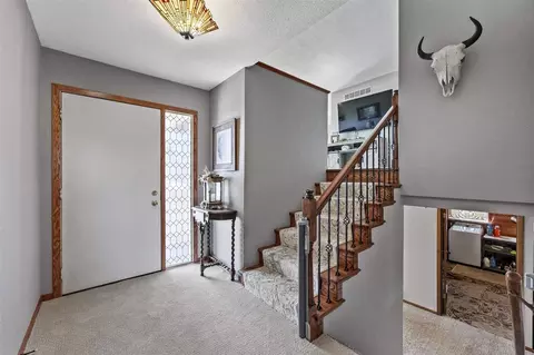 Entry Way - 307 Cottage St NW, Shellsburg, IA 52332 photo 2 of 2