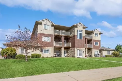 870 W Cherry St, Northliberty, IA 52240