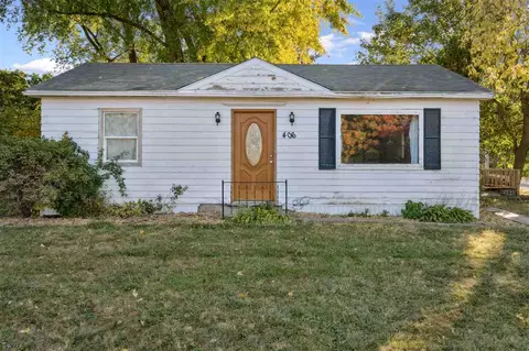 406 N Elm St, West Liberty, IA 52776