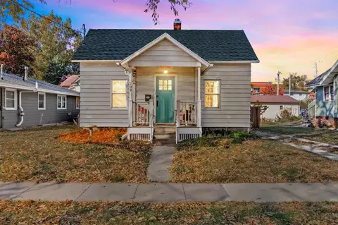 109 N Dodge St, Iowa City, IA 52245