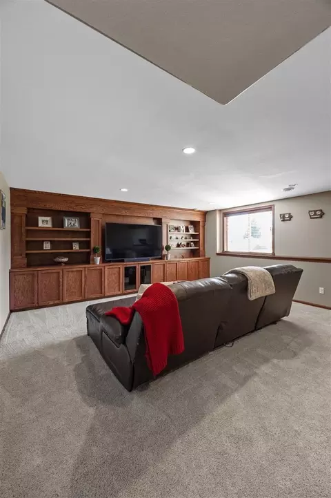 5102 Windmill Ct SW, Cedar Rapids, IA 52404 photo 29
