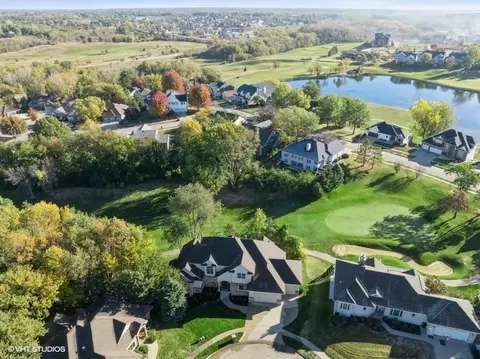 1833 Brown Deer Cv, Coralville, IA 52241