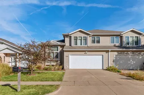 234 Cayman St, Iowa City, IA 52245