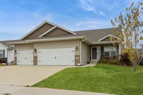 1360 Hancock St, North Liberty, IA 52317