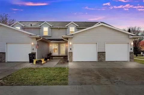 3415 Queen Dr SW, Cedar Rapids, IA 52404