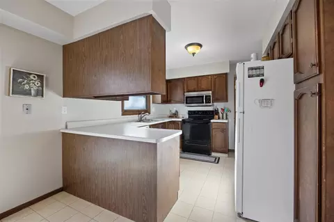 2117 Northgate Dr NE, Cedar Rapids, IA 52402 photo 10