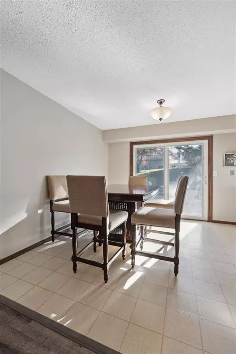 2117 Northgate Dr NE, Cedar Rapids, IA 52402 photo 8