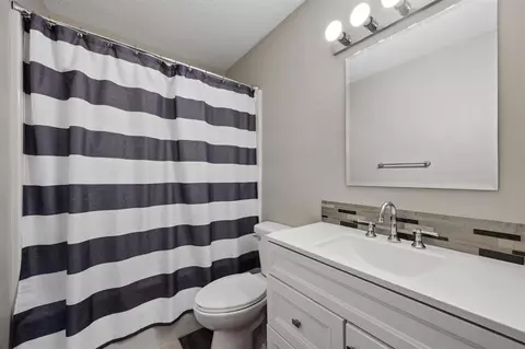 2117 Northgate Dr NE, Cedar Rapids, IA 52402 photo 18