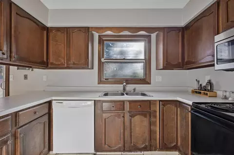 2117 Northgate Dr NE, Cedar Rapids, IA 52402 photo 13