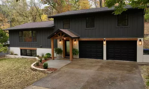 426 Lee St, Iowa City, IA 52246