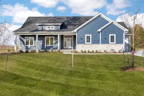 4212 Pleasant Valley Dr, Iowa City, IA 52240