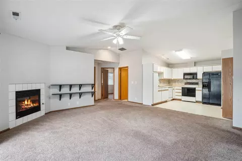 4517 1st Ave SW, Cedar Rapids, IA 52405