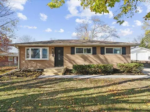 604 9th Ave, Coralville, IA 52241