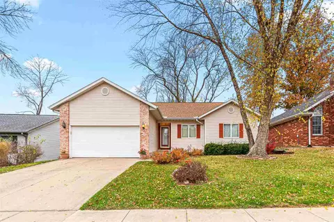 708 Sandusky Dr, Iowa City, IA 52240