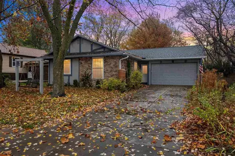 208 Amhurst St, Iowa City, IA 52245