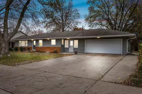 3301 Rochester Ave, Iowa City, IA 52245