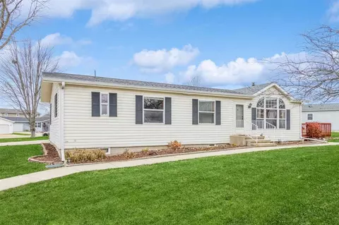 259 Paddock Cir, Iowa City, IA 52240