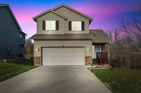 1193 9th St, Coralville, IA 52241