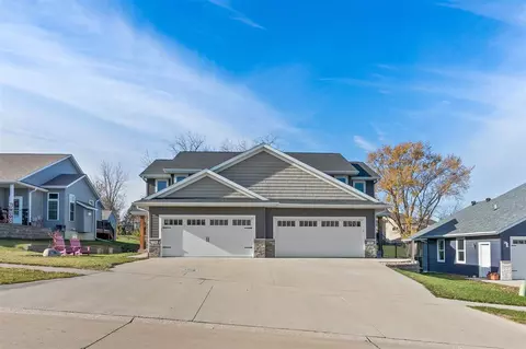 140 Ohrt, West Branch, IA 52358