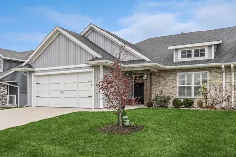 1039 Dubs Dr, Iowa City, IA 52246