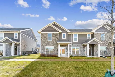 2209 Saint Andrews Dr, North Liberty, IA 52317