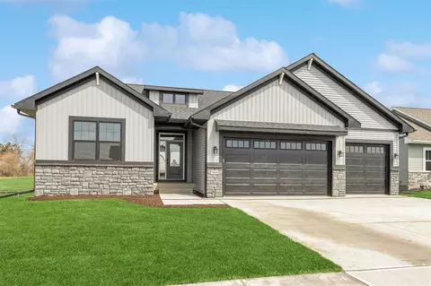 1960 Denison Ave, North Liberty, IA 52317