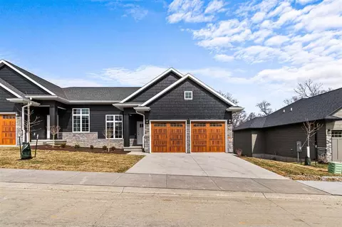 365 Hidden Ridge Dr, Coralville, IA 52241