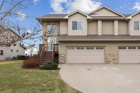 197 S Park Ridge Rd, North Liberty, IA 52317