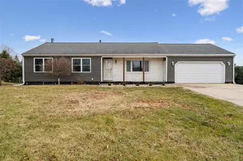 438 11th Ave, Conroy, IA 52220