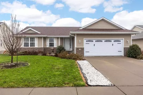 20 N Mckenzie Ln, North Liberty, IA 52317