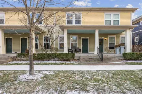 1549 Foster Rd, Iowa City, IA 52245