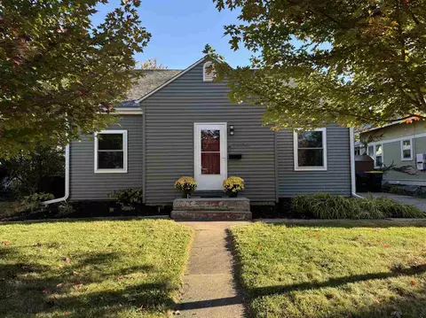1604 Wilson St, Iowa City, IA 52245