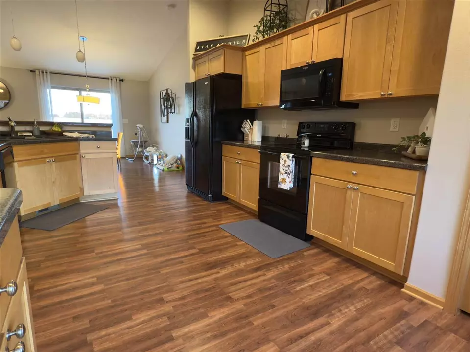 Kitchen - 189 Kenton Way, Williamsburg, IA 52361 photo 1 of 3
