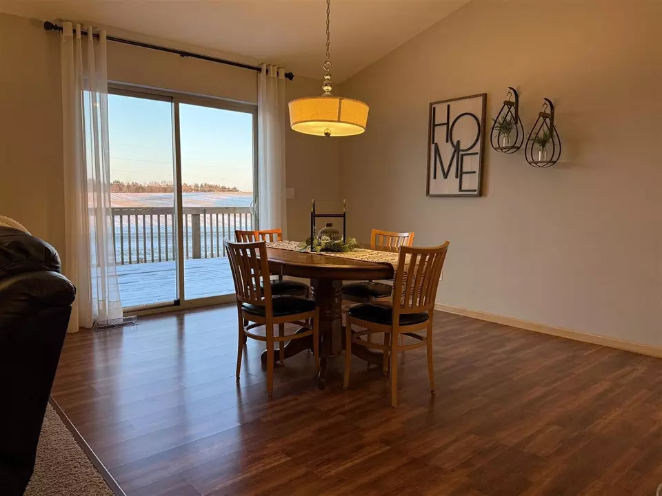 Dining - 189 Kenton Way, Williamsburg, IA 52361 photo 1 of 2