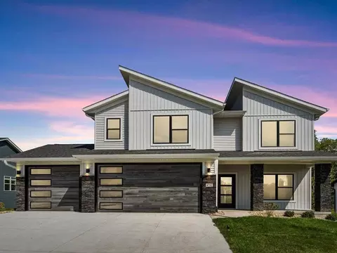 4732 Preston Ln, Iowa City, IA 52246