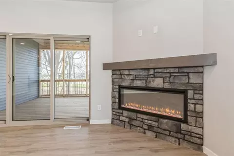 1060 Switchgrass Ln, Ely, IA 52227 photo 7