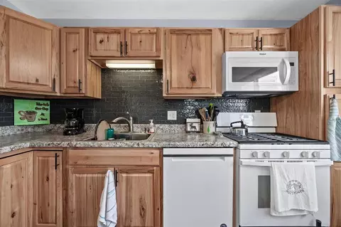1730 E Ave NW, Cedar Rapids, IA 52405 photo 10