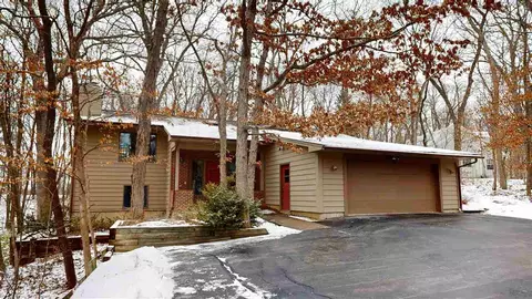 2009 Laurence Ct NE, Iowa City, IA 52240