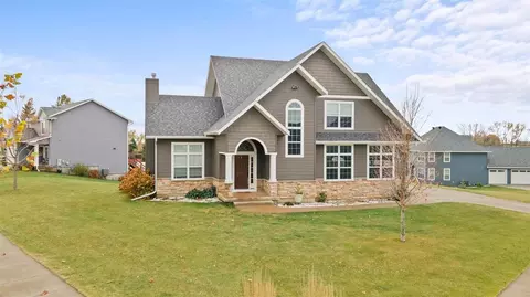 902 W Orange St, West Branch, IA 52358