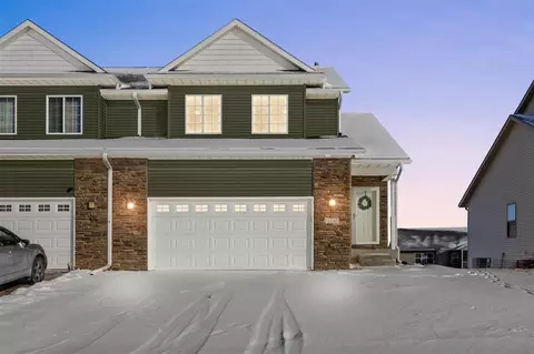1340 Whipple Ct, North Liberty, IA 52317