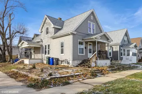 124 10th St SW, Cedar Rapids, IA 52404