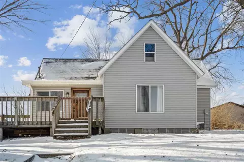 419 N High Ave, Oxford, IA 52322