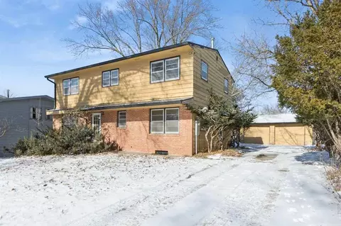 2014 Rochester Ave, Iowa City, IA 52245