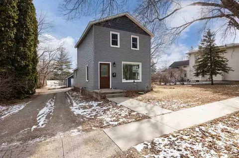 410 2nd Ave NW, Mount Vernon, IA 52314