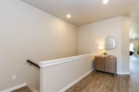 Entry Way - 1035 Switchgrass Ln, Ely, IA 52227 photo 2 of 2