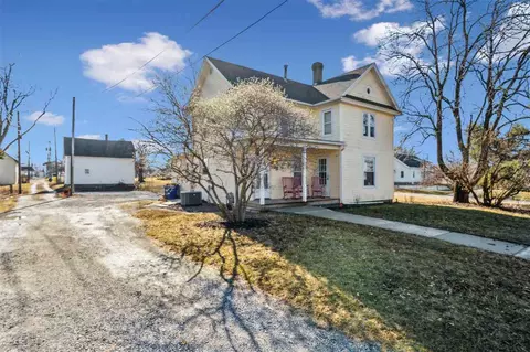 113 Elm St, Solon, IA 52333