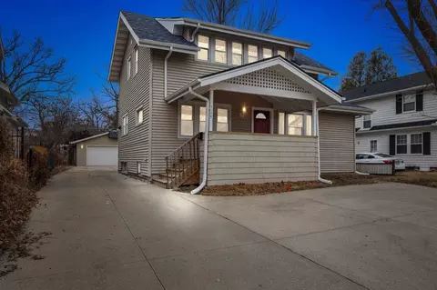 2148 Mt Vernon Rd SE, Cedar Rapids, IA 52403