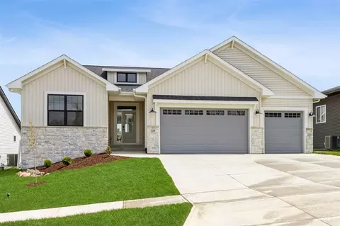 329 Sedona St, Iowa City, IA 52246